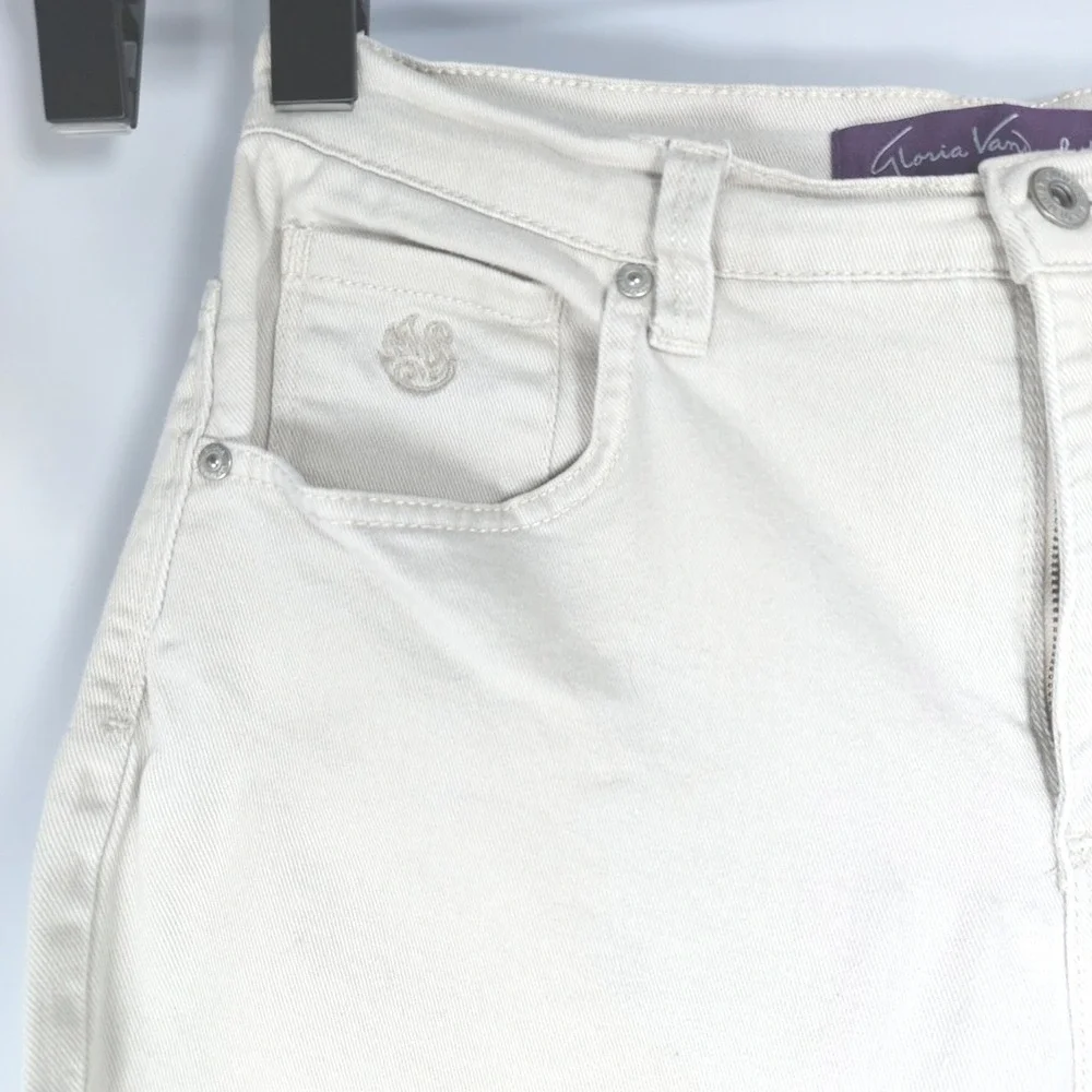 Gloria Vanderbilt Amanda Bermuda Shorts Womens 8 Tan Denim *READ - Picture 3 of 8
